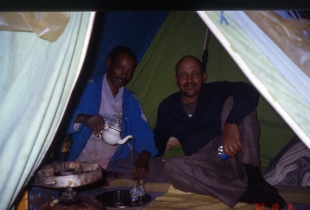 thé obligatoire avec Ahmed et son pote