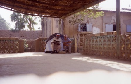 campement sur la terrasse du bar Lafia à Sébékoro